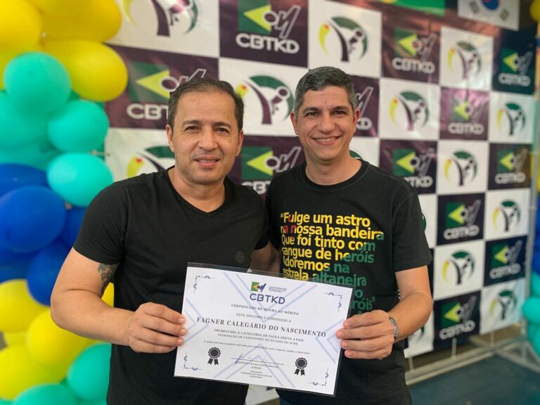 Fagner Calegário recebe honraria no Campeonato Estadual de Taekwondo por ações pelo esporte