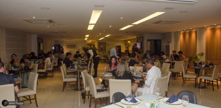 James Pequeno traz galeria de fotos da reinauguração do restaurante do Hotel Nobile Suítes