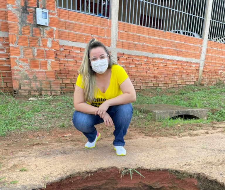 Após visitar bairros da capital, Michelle Melo diz querer ver projeto de pavimentação da prefeitura