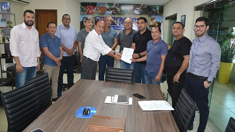 Bocalom apresenta novo projeto de Refis a empresários e vereadores de Rio Branco