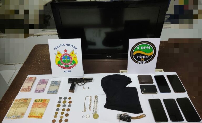 PM prende dois assaltantes e apreende arma de fogo no bairro Alto Alegre