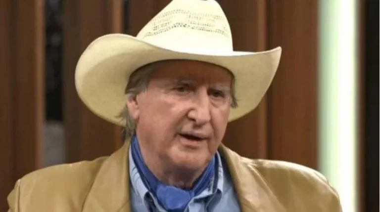 Sérgio Reis se acidenta, cai do palco, tem várias fraturas e o pior é exposto: “Infelizmente”