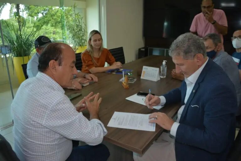 Prefeitura irá construir 50 banheiros domiciliares para famílias do Ramal Belo Jardim