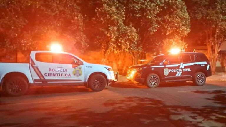 Em emboscada, jovens e adolescentes executam mulher e deixam homem ferido a tiros