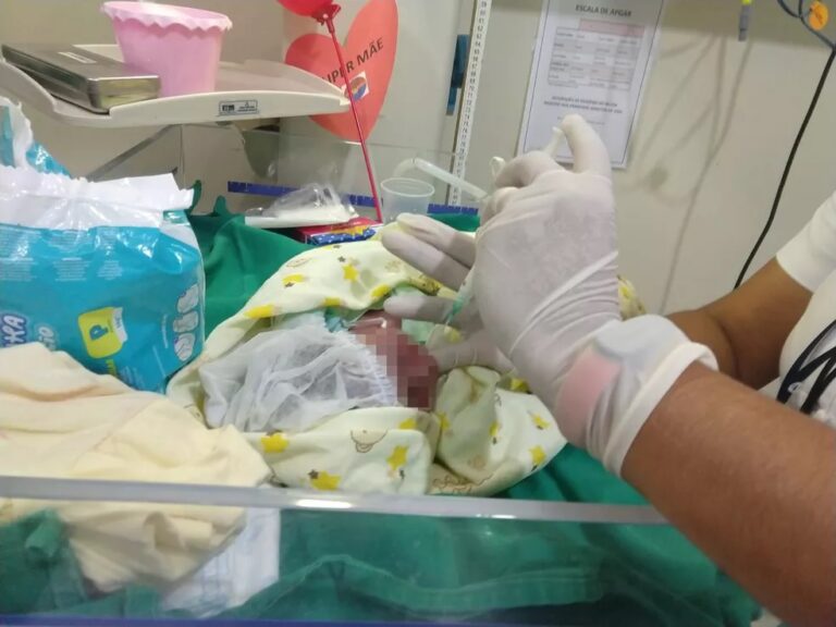 Recém nascido é resgatado após mãe tentar vender bebê por R$ 400