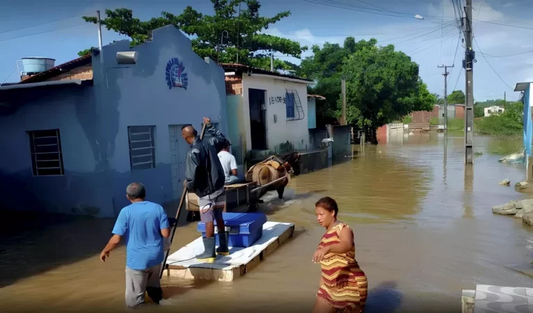 Sob alerta de novas chuvas, Pernambuco tem 7 mortes e 516 desalojados em quatro dias