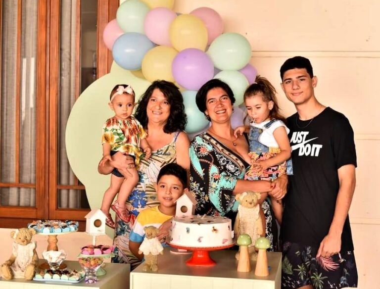 Beth Passos traz cliques dos aniversariantes, casamento, política e mais; confira a coluna