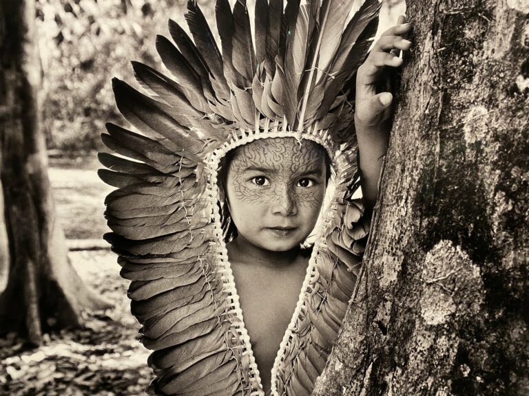 Criança do povo Yawá, no interior do Acre