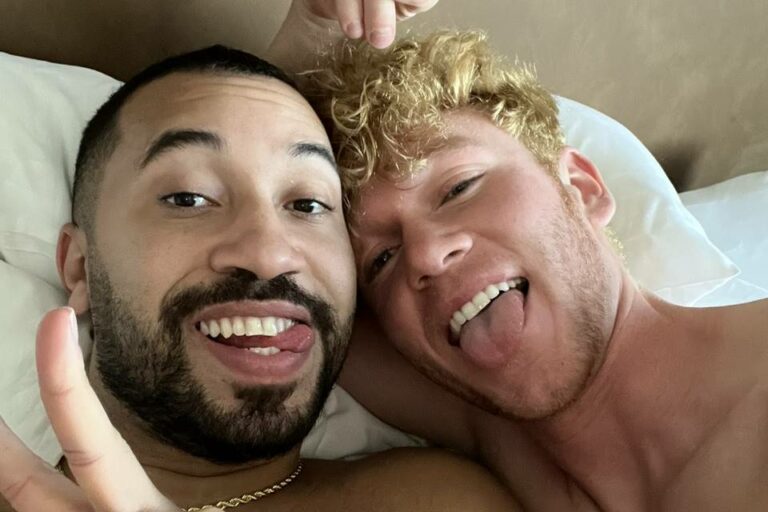 Saiba quem é o homem que posou na cama com Gil do Vigor