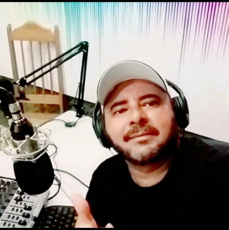 Após morar mais de 20 anos no Acre, radialista volta para o Ceará, sua terra natal