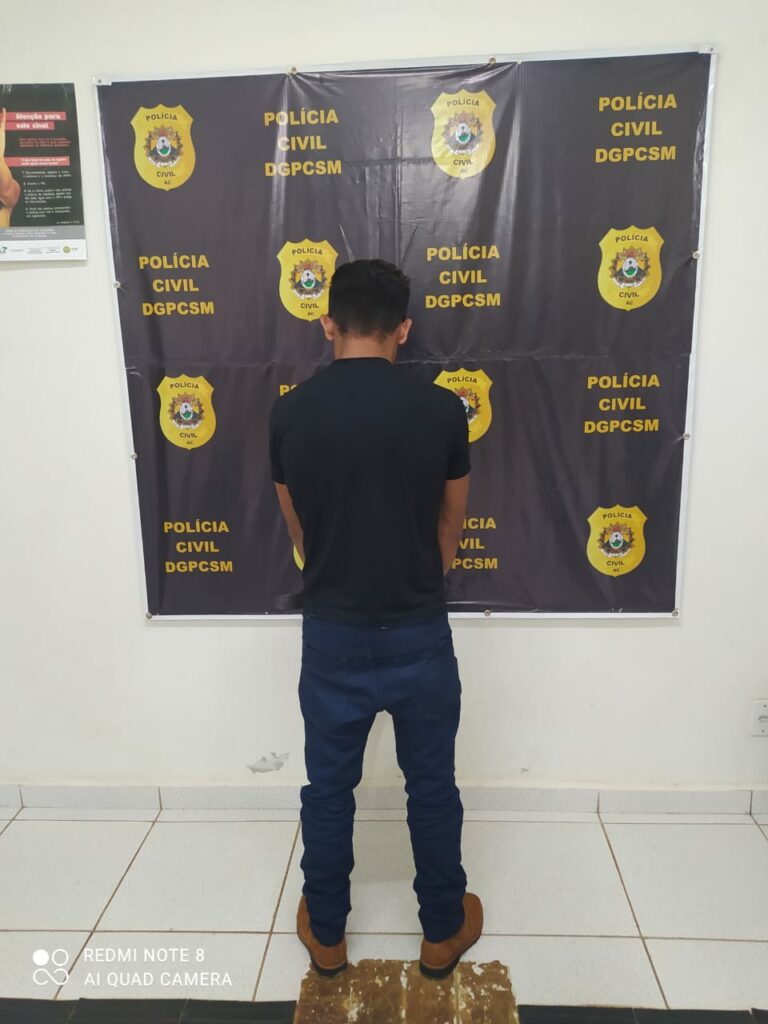 Suspeito de matar idoso na zona rural se entrega na Delegacia de Sena Madureira