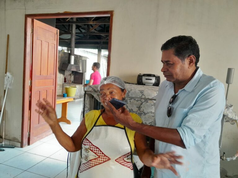 Há 12 anos, moradora se desloca da zona rural para preparar “prendas” do Arraial em Sena Madureira