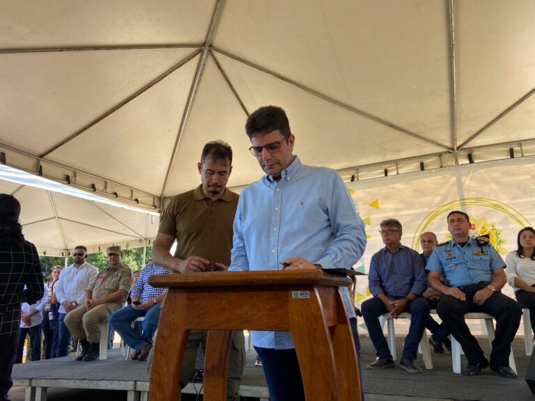 Gladson assina ordem de serviço da construção da nova base do Gefron para combate a crimes de fronteira
