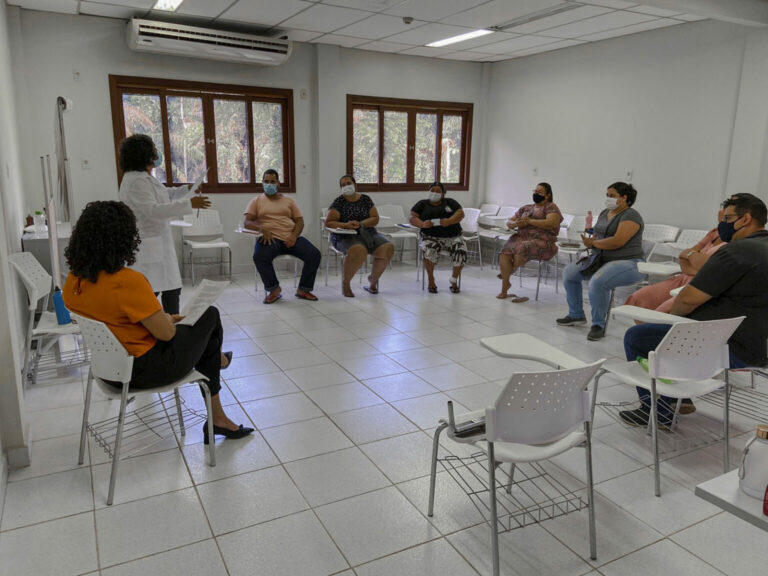 Fundhacre reúne grupo interativo com pacientes do Programa de Obesidade
