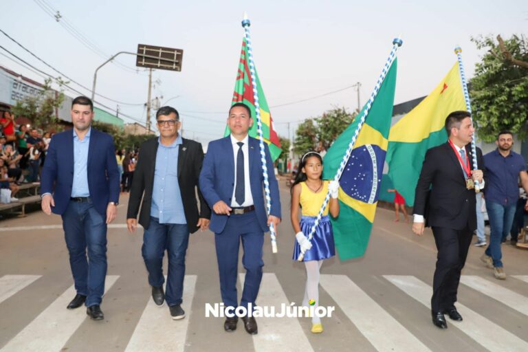Presidente da ALEAC participa da entrega de obras nos 46 anos de Assis Brasil