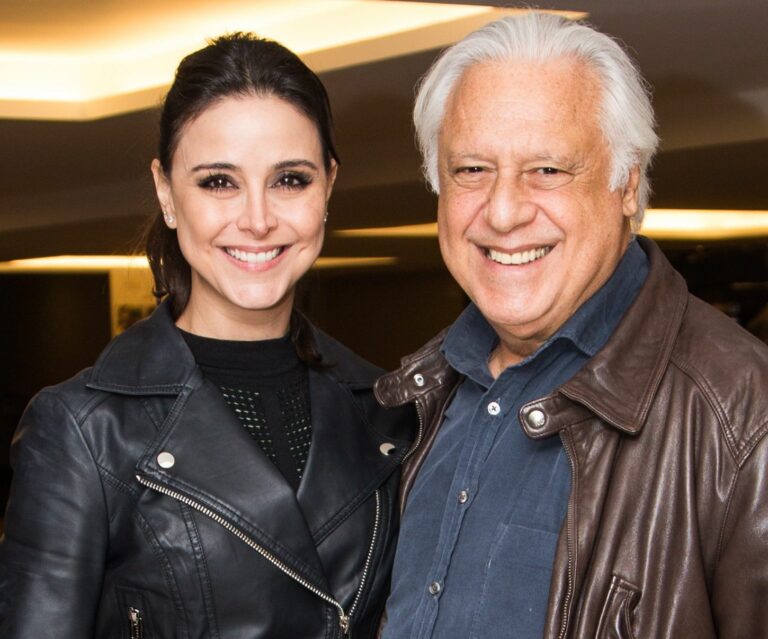 Junto com a esposa, Antônio Fagundes faz sua primeira tatuagem aos 73 anos; veja