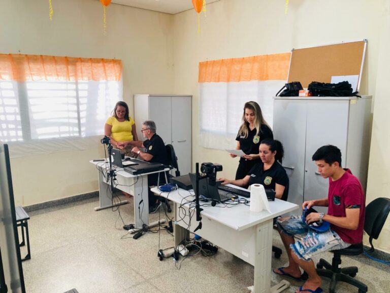 Policia Civil realiza atendimento com emissão de cédulas de identidade no CRAS da Cidade Nova