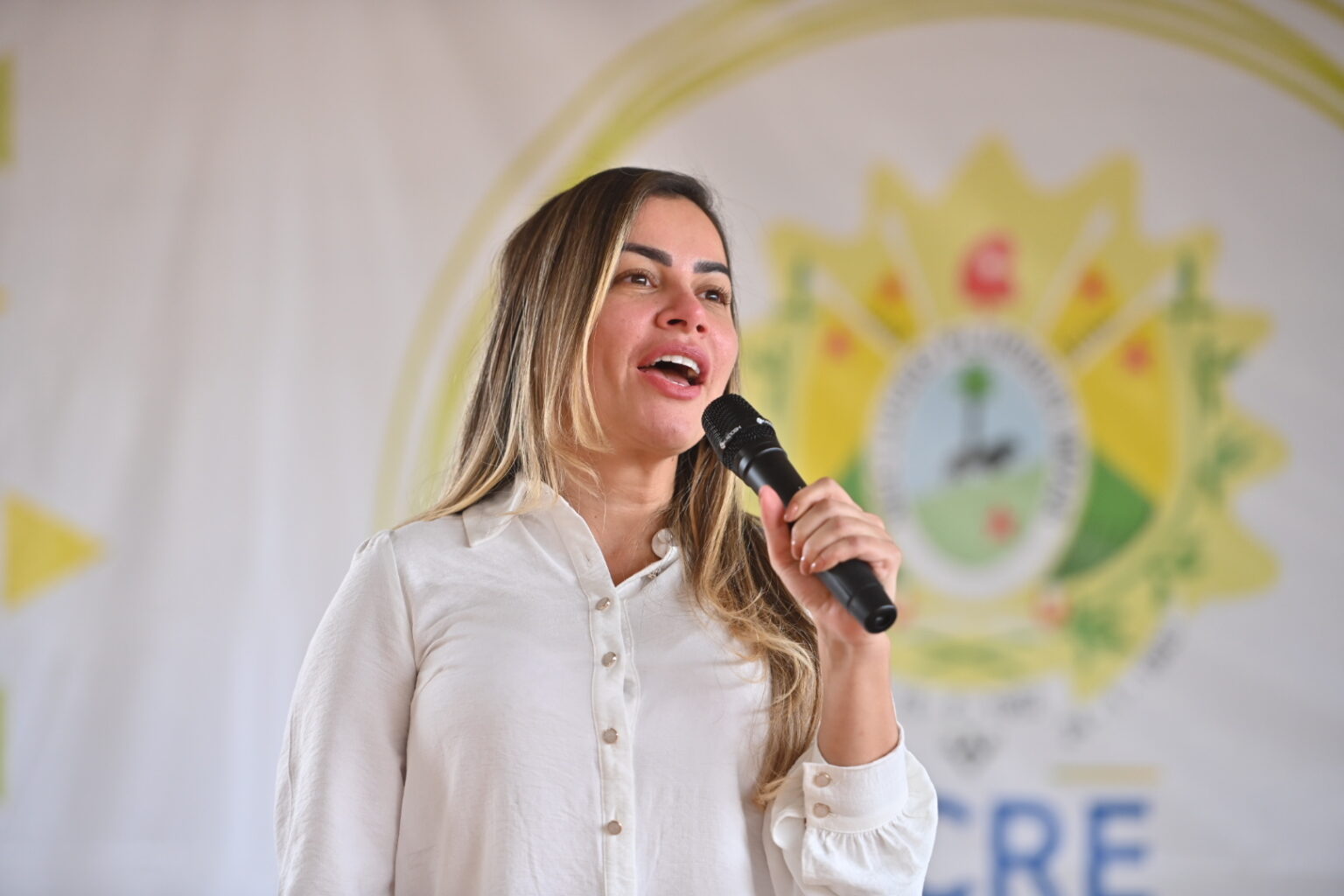 Data Control: gestão de Fernanda Hassem tem mais de 90% de aprovação em Brasiléia