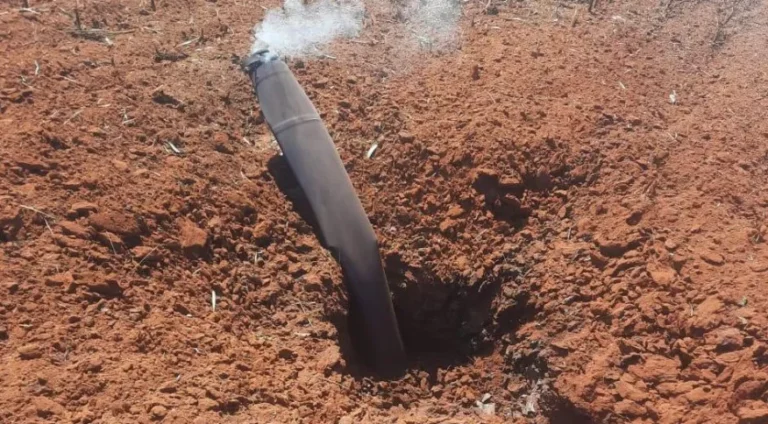 Foguete do Exército erra direção e cai em plantação em Goiás