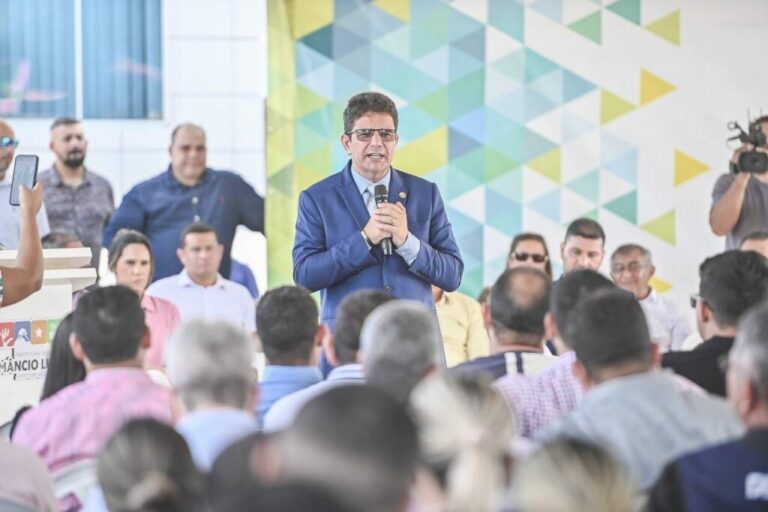 Governo fortalece turismo na Serra do Divisor com entrega de equipamentos