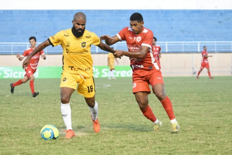 Gigante marca nos acréscimos e Rio Branco empata com o Amazonas