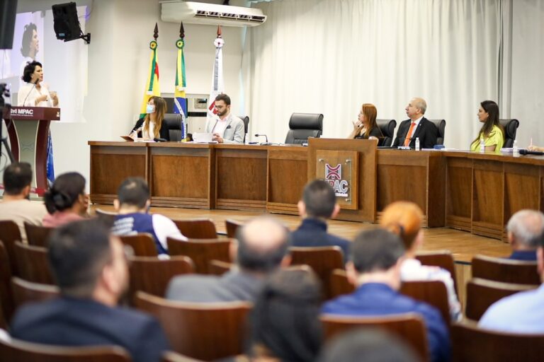Estado apresenta ações em evento do Ministério Público sobre migração