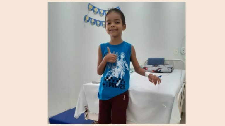 Família faz campanha para custear tratamento de menino de 8 anos diagnosticado com aplasia medular