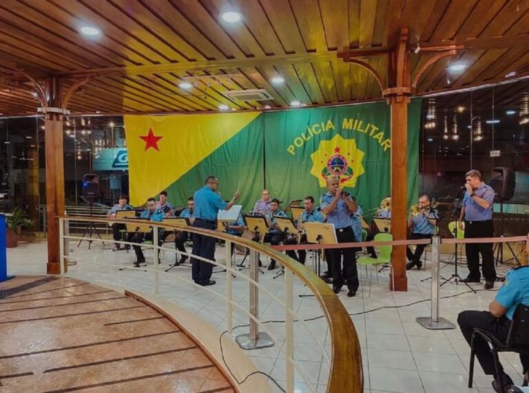 Polícia Militar inicia programação de aniversário de 106 anos com música