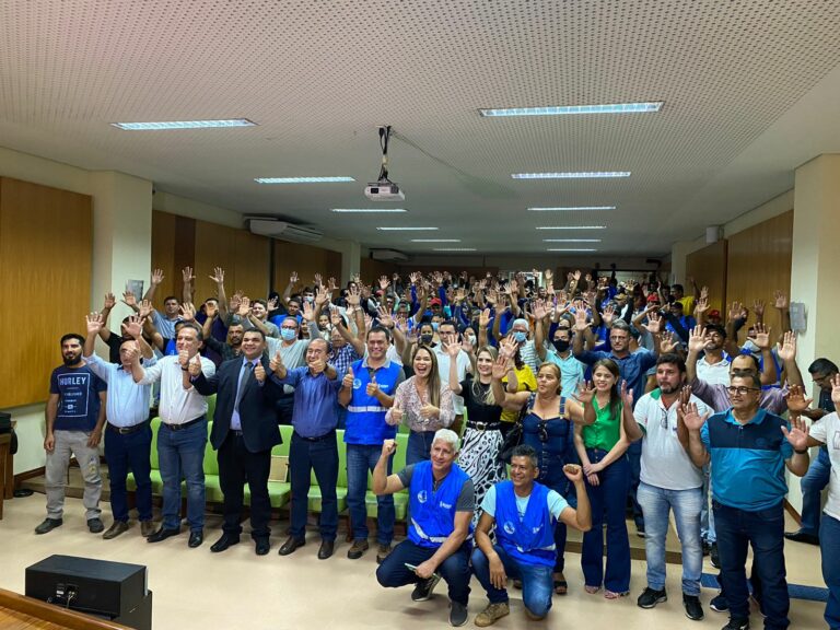 Em reunião, servidores do Saerb agradecem Bocalom por reajuste salarial e manutenção de empregos