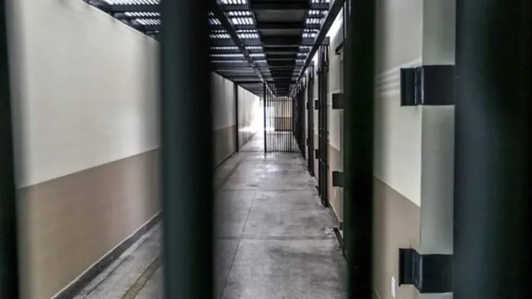 Policiais penais de presídio de Rio Branco não estariam cumprindo horas aos fins de semana, diz denúncia