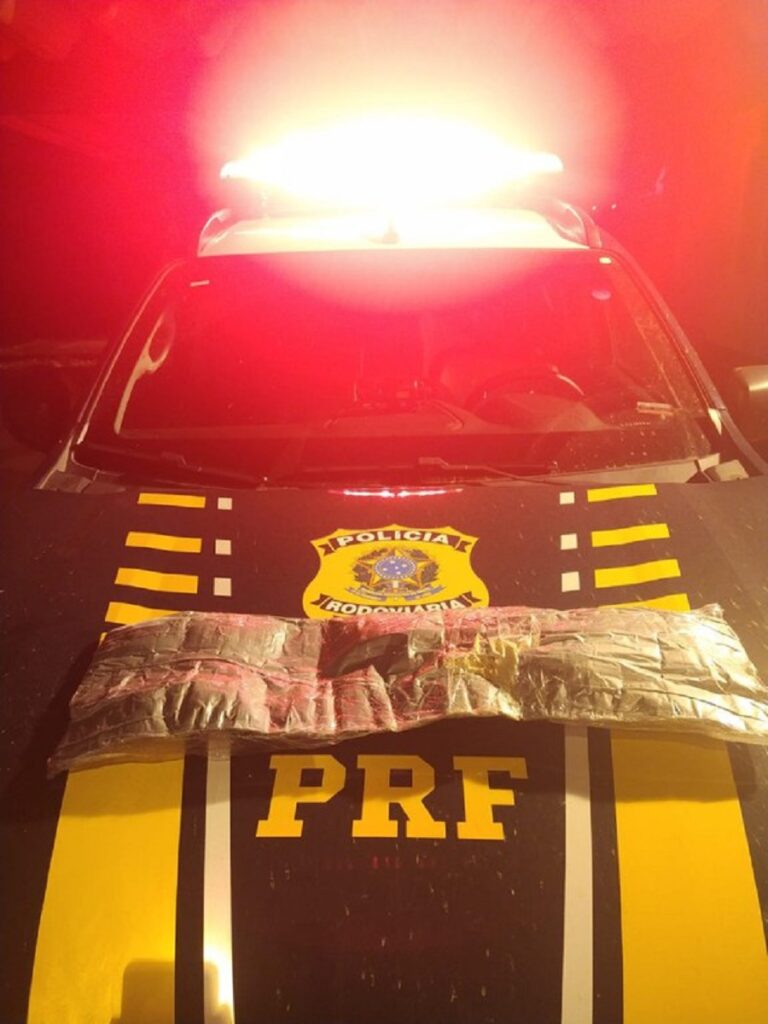 PRF apreende drogas em ônibus interestaduais em Rio Branco; veja detalhes