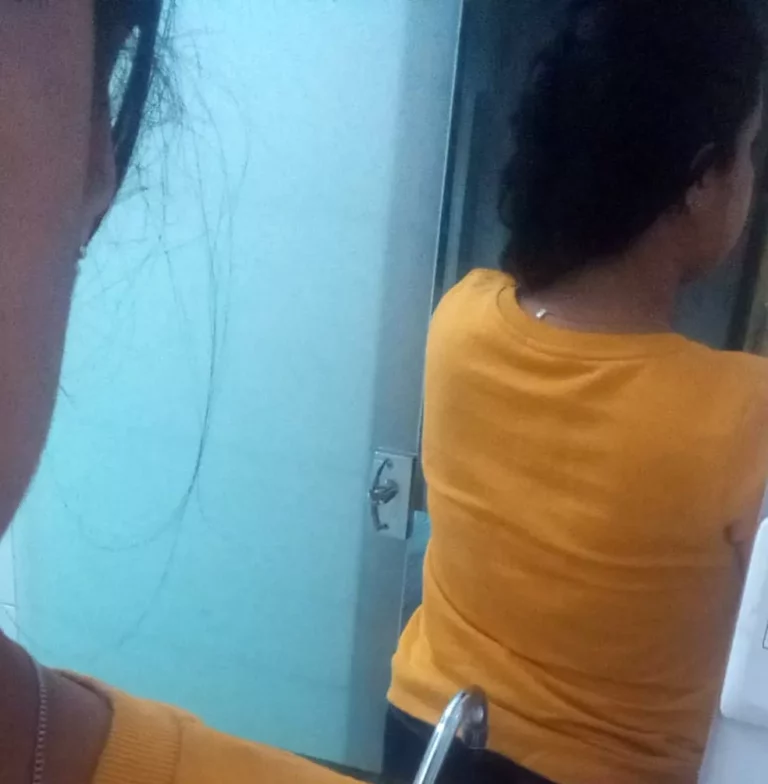 ‘Precisava de uniforme e meu pai só compraria se eu deixasse ele me estuprar’, diz jovem