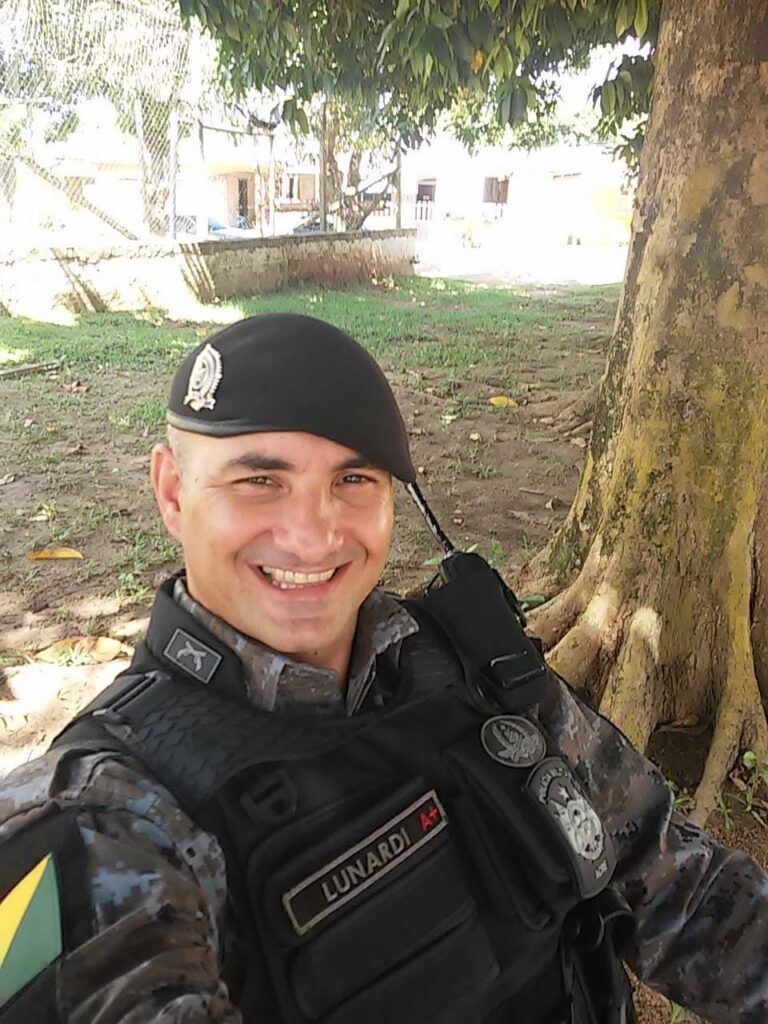 Sargento esfaqueado em briga entre irmãos no Acre deixa a UTI: “Evolução muito boa”