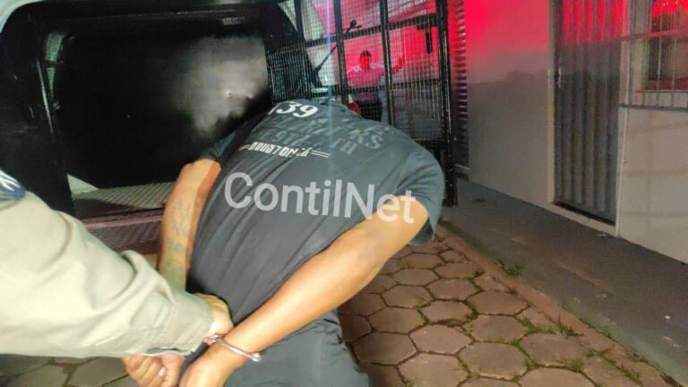 Após assaltar casal e roubar moto em Rio Branco, dupla é capturada pela polícia