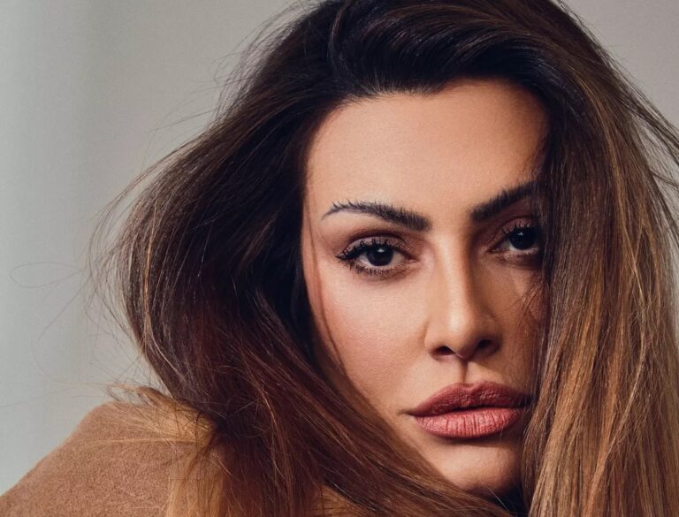 Cleo: “Os obstáculos que já passei me estimularam a ocupar o lugar que eu quero”