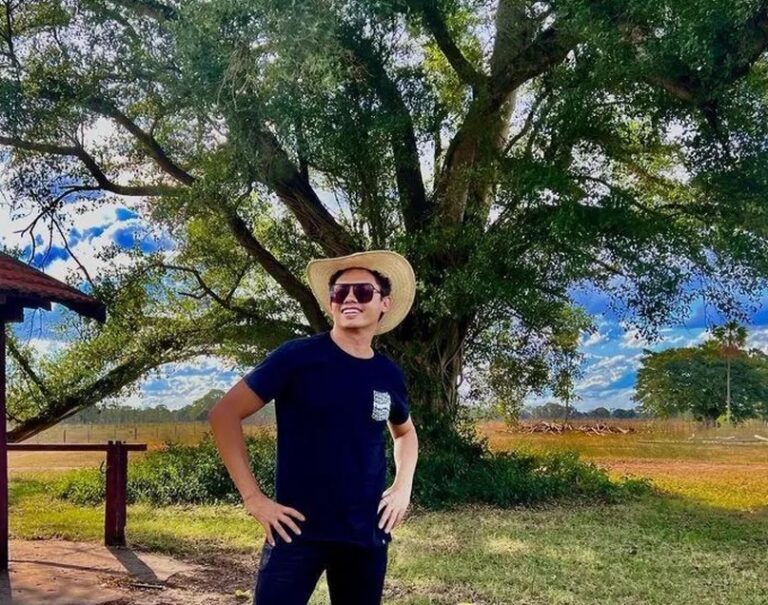 Silvero flagra onça-pintada durante gravação no Pantanal; veja fotos