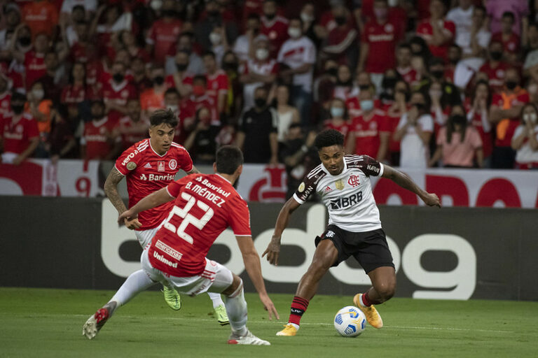 Inter x Flamengo: veja onde assistir, escalações, desfalques e arbitragem
