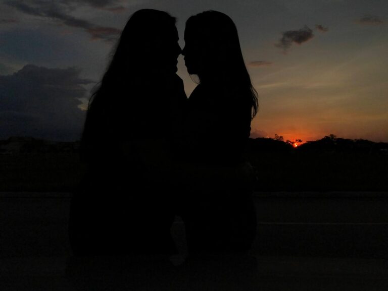 Das redes sociais para o Acre: o amor de Juliana e Kelly rompe as barreiras da distância