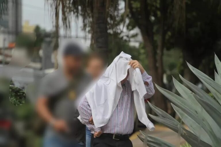 Dentista é preso com pornografia infantil em computador