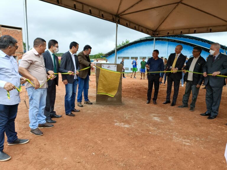 “Alan Rick vem aqui fazer história”, diz Jerry Correia em lançamento de obras fruto de emendas, em Assis Brasil