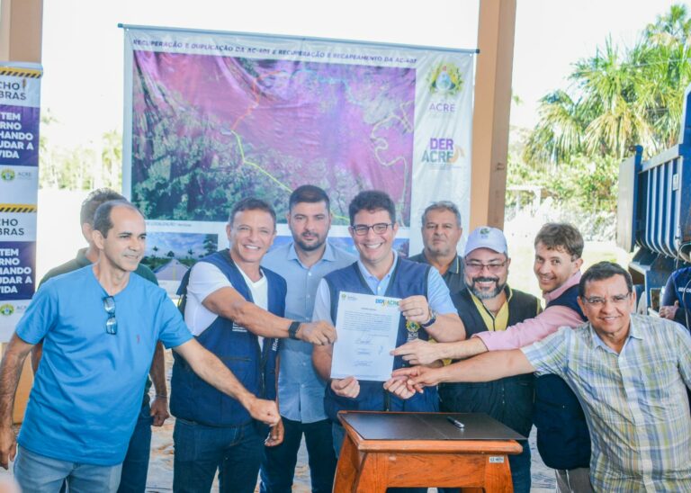 Em CZS, governo investe quase R$ 20 mi na Educação, duplicação da AC-405 e apoio ao Novenário