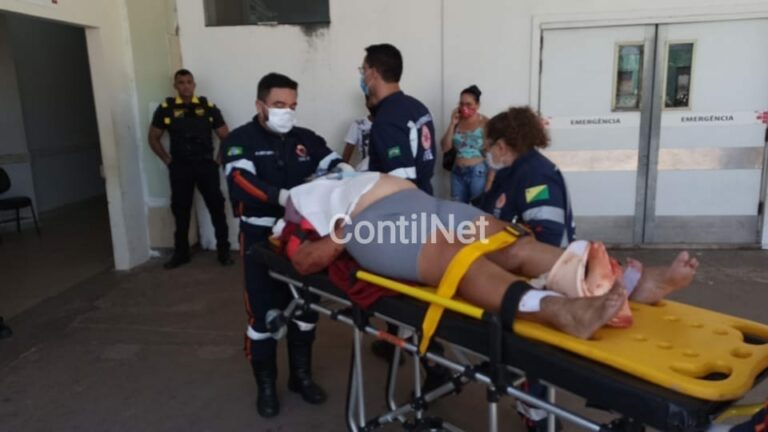 Colisão entre carro e moto deixa mulher em estado gravíssimo no PS de Rio Branco