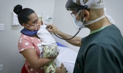 Acre segue em nível de alerta para SRAG; casos caem na maior parte do país
