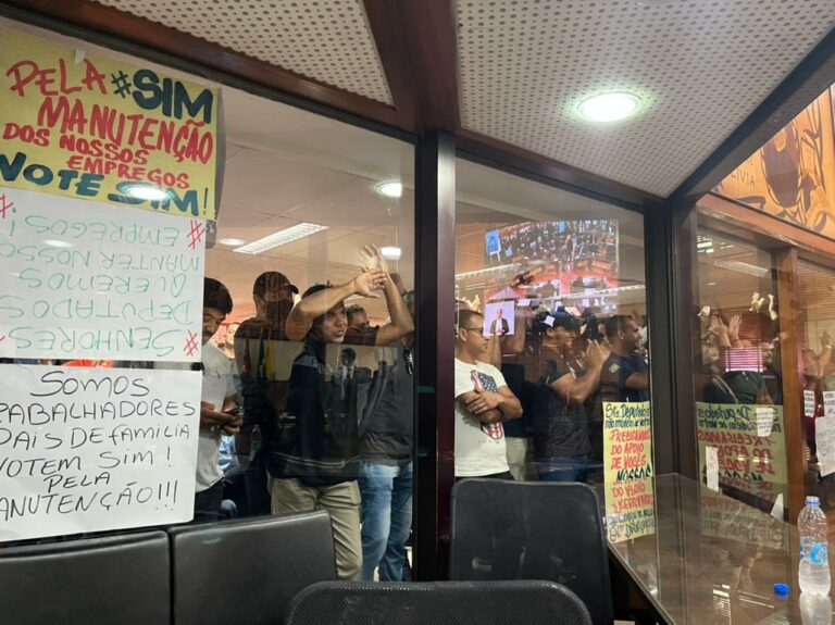 PEC que incorpora servidores temporários do ISE ao IAPEN é aprovada por 14 votos na Aleac