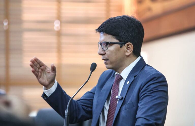 “Sigo com meu projeto”, diz Jenilson após anúncio de possível pré-candidatura de Marcus Alexandre ao Governo