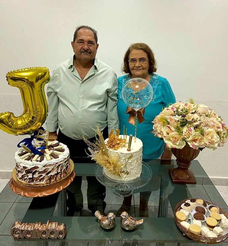Seu Joca e dona Meire, pais do ex-prefeito Jairo Cassiano, comemoram 61 anos de casados