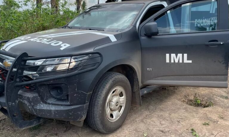 Depois de quebrar celular e dar soco em esposa, idoso é morto com facada