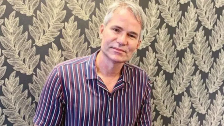 Pastor Márcio Poncio vive romance com influenciadora