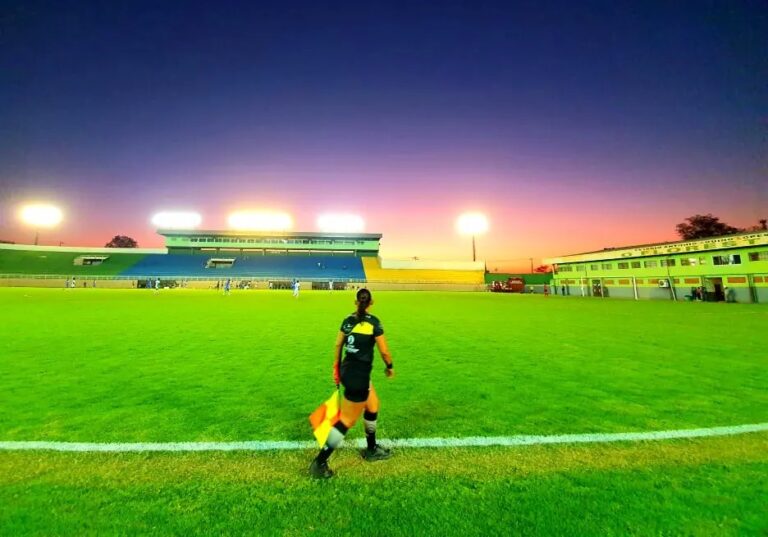 Humaitá e Rio Branco jogam domingo no estádio Florestão
