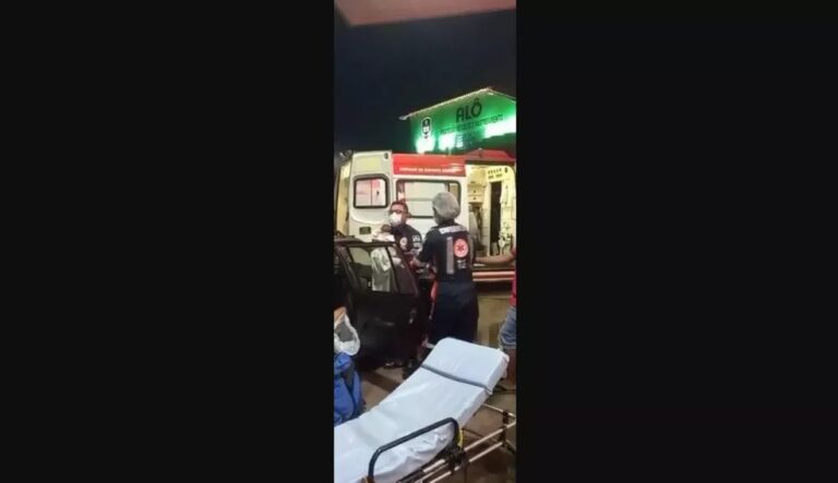 VÍDEO: grávida dá à luz no carro do vizinho ao entrar em posto